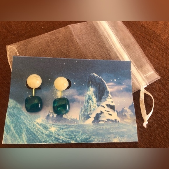 Jewelry - Disney Frozen Elsa Earrings